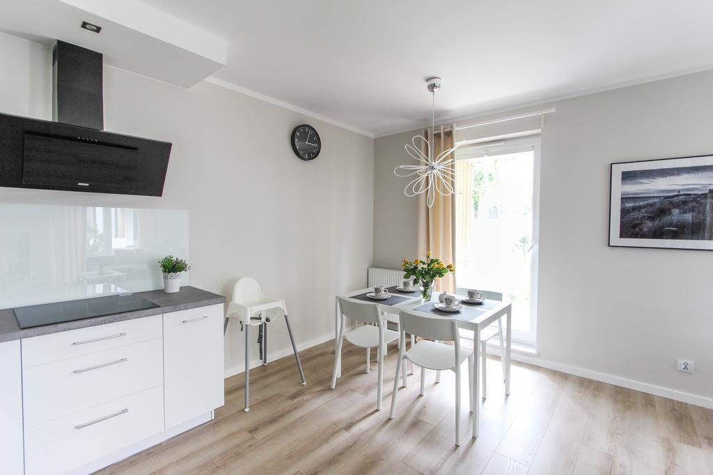 Rezydencja Apartamenty Ostrowski Ustronie Morskie Exterior foto